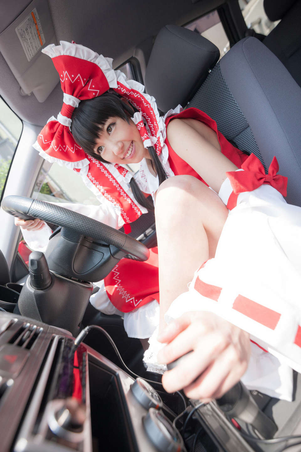 008_reimu_007.jpg